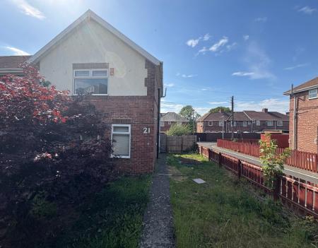 3 bedroom Semi-detached house to let in Lavers Road, Birtley, DH3