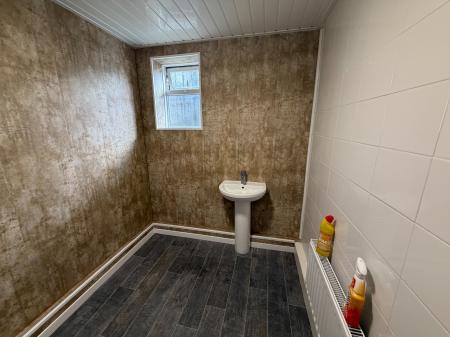 2 bedroom Terraced House to let in Tunstall Terrace, Sunderland, SR2