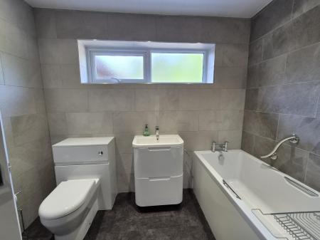 3 bedroom Detached bungalow to let in Station Road, Forest Hall, Newcastle upon Tyne, NE12