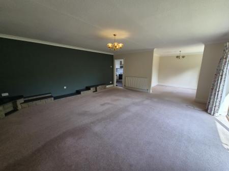 3 bedroom Detached bungalow to let in Station Road, Forest Hall, Newcastle upon Tyne, NE12