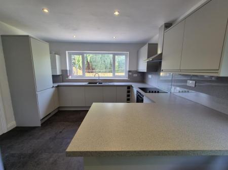 3 bedroom Detached bungalow to let in Station Road, Forest Hall, Newcastle upon Tyne, NE12