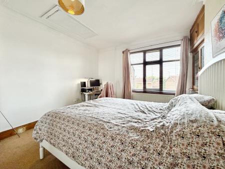 2 bedroom Flat for sale in Benton Park Road, Newcastle upon Tyne, NE7