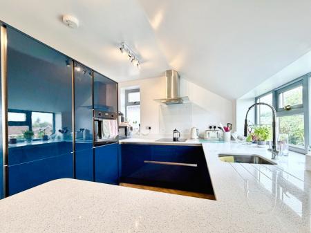 2 bedroom Flat for sale in Benton Park Road, Newcastle upon Tyne, NE7