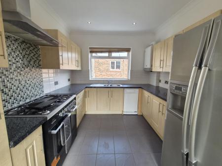 2 bedroom Flat to let in Cantebury Street, South Shields, NE33
