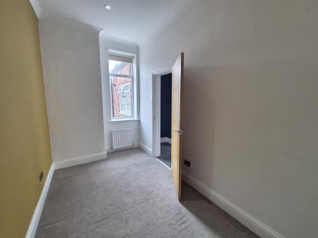 2 bedroom Flat to let in Cantebury Street, South Shields, NE33