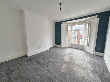 2 bedroom Flat to let in Crofton Street, South Shields, NE34