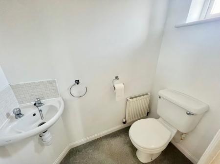 3 bedroom Semi-detached house to let in Housesteads Gardens, Longbenton, NE12