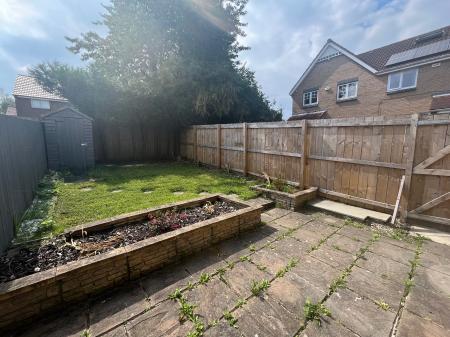 3 bedroom Semi-detached house to let in Housesteads Gardens, Longbenton, NE12