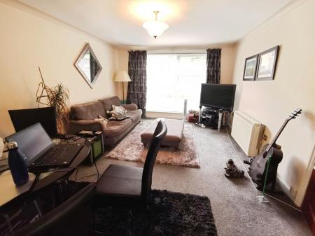 2 bedroom Flat for sale in Eastwood Court, Benton, Newcastle upon Tyne, NE12