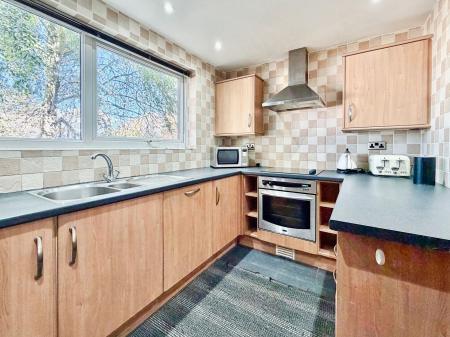 2 bedroom Flat for sale in Eastwood Court, Benton, Newcastle upon Tyne, NE12