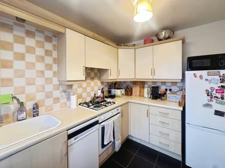 2 bedroom Terraced House for sale in Cawfields Court, Longbenton, Newcastle upon Tyne, NE12