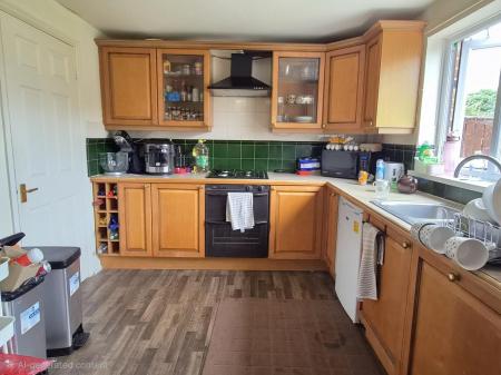 4 bedroom Flat to let in Haversham Place, Benton, Newcastle upon Tyne, NE7
