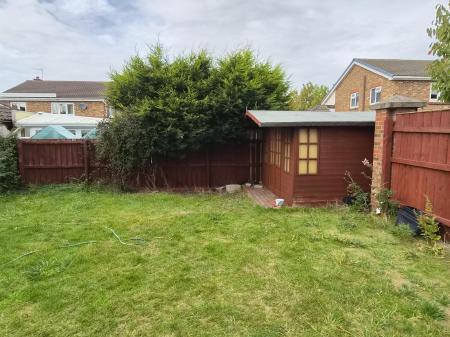 4 bedroom Flat to let in Haversham Place, Benton, Newcastle upon Tyne, NE7