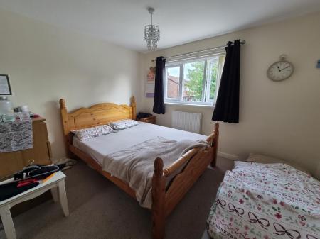 4 bedroom Flat to let in Haversham Place, Benton, Newcastle upon Tyne, NE7