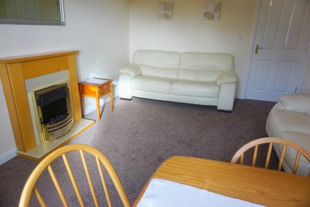 2 bedroom Flat to let in Regency Apartments, Killingworth, NE12
