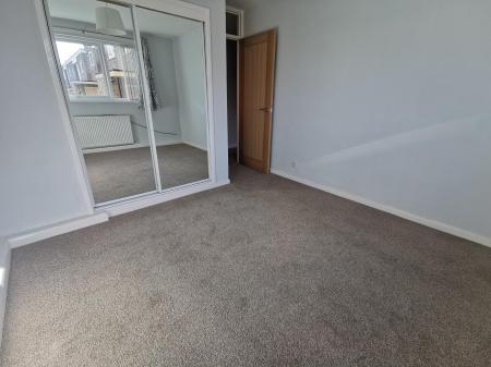2 bedroom Flat to let in Hunters Court, Gosforth, Newcastle upon Tyne, NE3