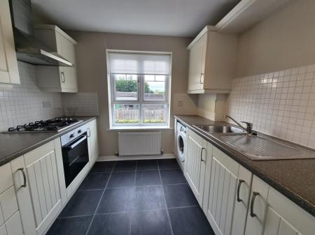 2 bedroom Flat to let in Cosgrove Court, Longbenton, NE7