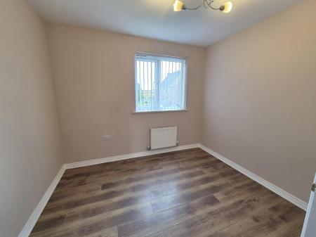 2 bedroom Flat to let in Cosgrove Court, Longbenton, NE7