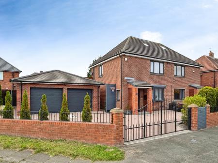 Ford Crescent, Shiremoor, NE27