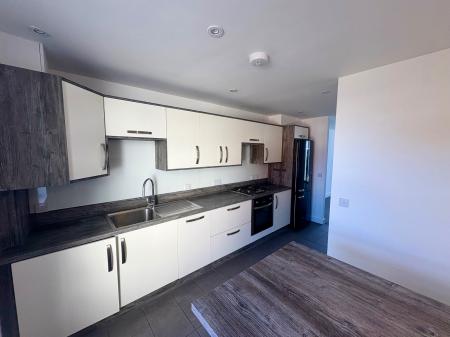 4 bedroom Town house to let in Empire Court, Whitley Bay, NE26