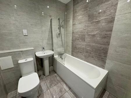 4 bedroom Town house to let in Empire Court, Whitley Bay, NE26