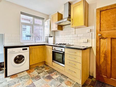 2 bedroom Ground floor flat for sale in Birchwood Avenue, High Heaton, Newcastle upon Tyne, NE7