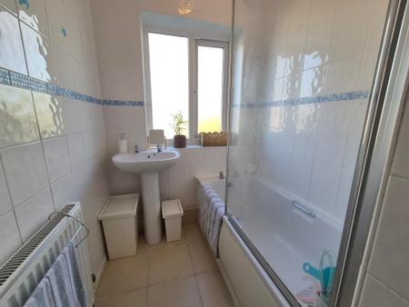 2 bedroom Semi-detached house to let in Fontburn Place, Benton, Newcastle upon Tyne, NE7
