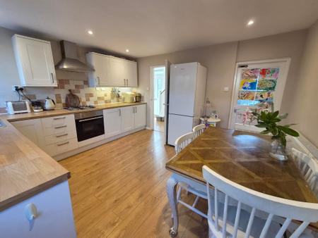 2 bedroom Semi-detached house to let in Fontburn Place, Benton, Newcastle upon Tyne, NE7