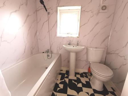 2 bedroom Semi-detached house to let in Hawkesley Road, Sunderland, SR4
