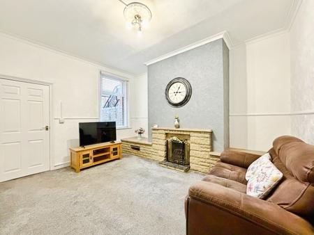 2 bedroom Flat for sale in Oswin Avenue, Forest Hall, Newcastle upon Tyne, NE12