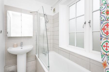 1 bedroom Flat for sale in Oakhurst Grove, East Dulwich, London, SE22