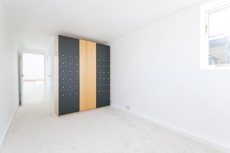 2 bedroom Flat for sale in Peckham Rye, Peckham, London, SE15
