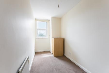 2 bedroom Flat for sale in Sandhurst Road, London, SE6
