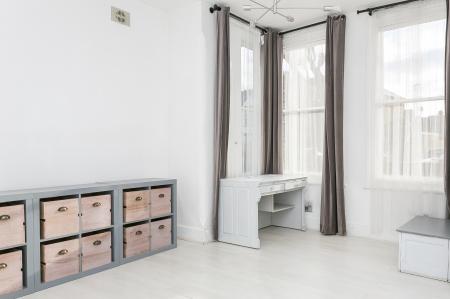 1 bedroom Flat for sale in Woolstone Road, Forest Hill, London, SE23