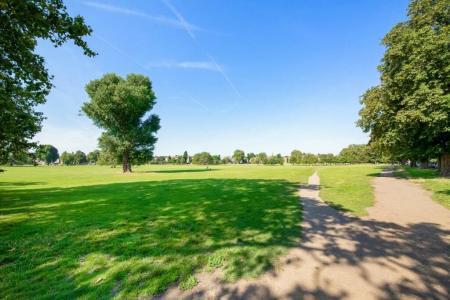 1 bedroom Flat to let in Peckham Rye, Peckham, London, SE15