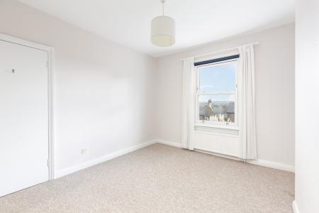 2 bedroom Terraced House to let in Woodcote Place, West Norwood, London, SE27