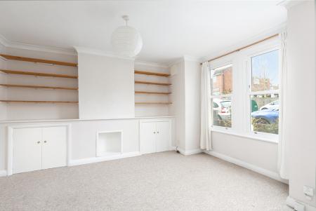 2 bedroom Terraced House to let in Woodcote Place, West Norwood, London, SE27