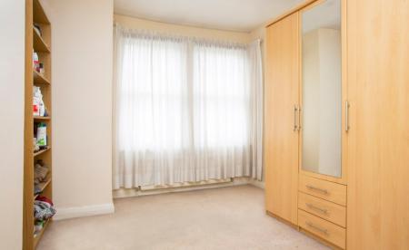 2 bedroom Terraced House to let in Woodcote Place, West Norwood, London, SE27