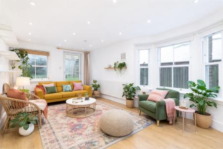 2 bedroom Flat for sale in Goodrich Road, East Dulwich, London, SE22