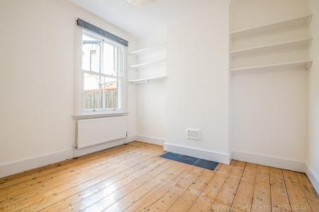 2 bedroom Flat for sale in Goodrich Road, East Dulwich, London, SE22