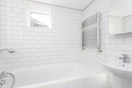 2 bedroom Flat for sale in Peckham Rye, Peckham, London, SE15