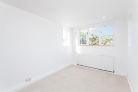2 bedroom Flat for sale in Peckham Rye, Peckham, London, SE15