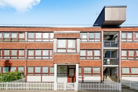 1 bedroom Studio flat to let in Meeting House Lane, Peckham, London, SE15