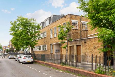 1 bedroom Flat for sale in David's Road, Forest Hill, London, SE23