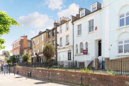 4 bedroom Terraced House for sale in Davids Road, Forest Hill, London, SE23