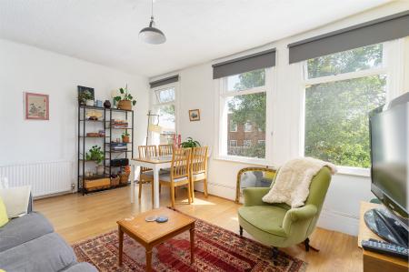 2 bedroom Flat for sale in Stanstead Road, Forest Hill, London, SE23