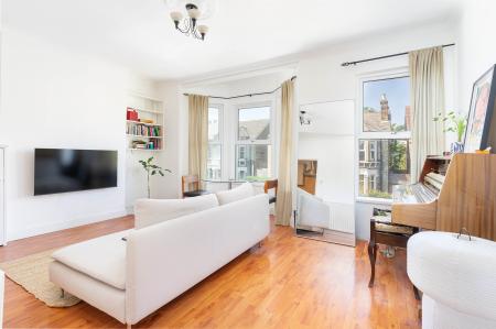2 bedroom Flat to let in Muschamp Road, Peckham, London, SE15