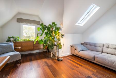 1 bedroom Flat to let in Lordship Lane, East Dulwich, London, SE22