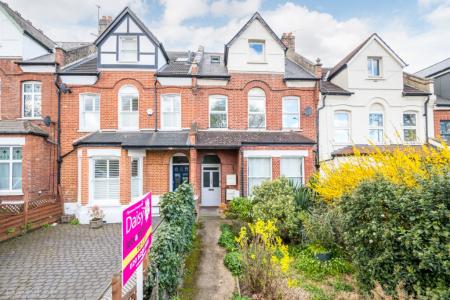 1 bedroom Flat to let in Lordship Lane, East Dulwich, London, SE22