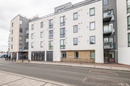 1 bedroom Flat to let in Perry Vale, Forest Hill, London, SE23